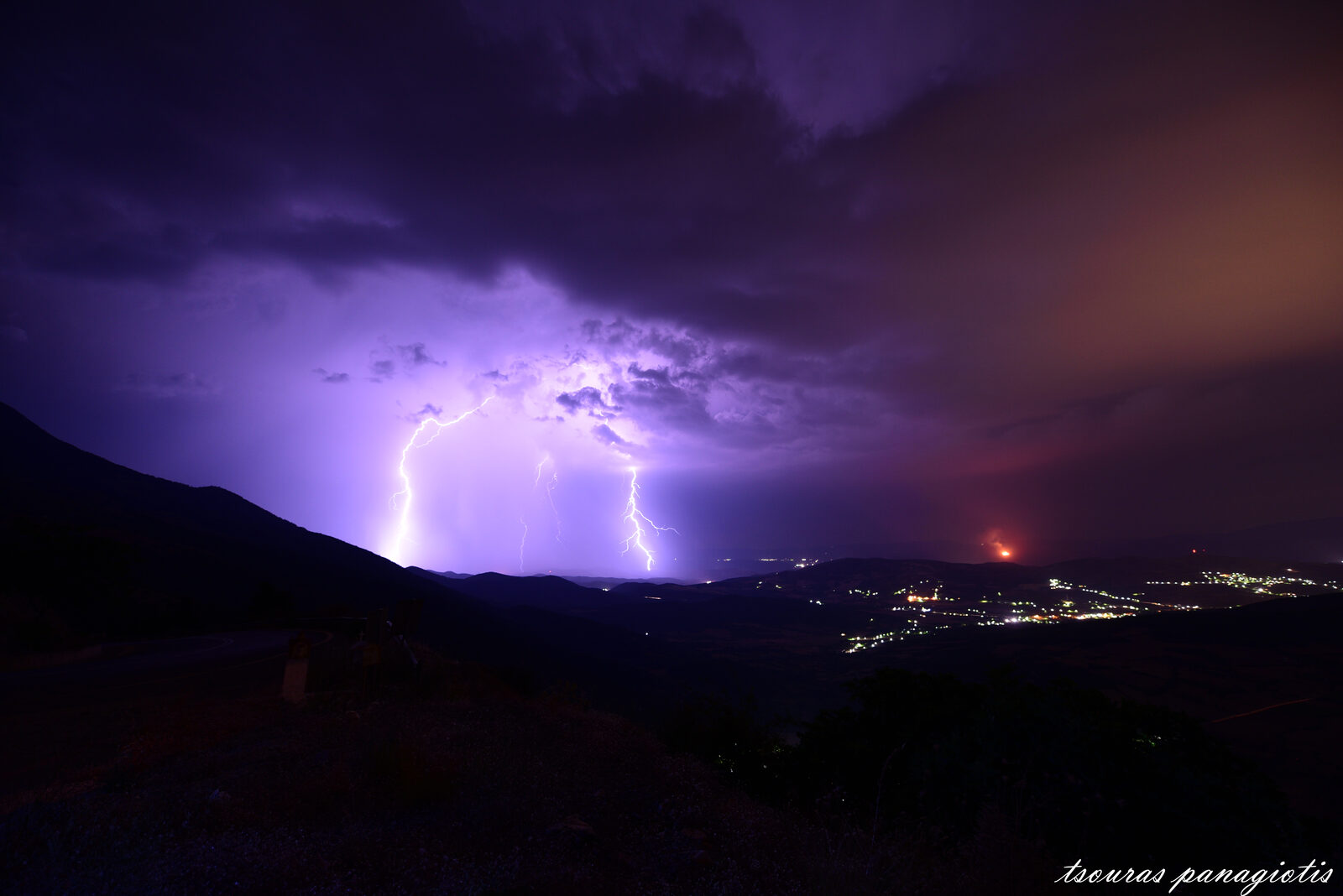 Elikonas 06/08/2015